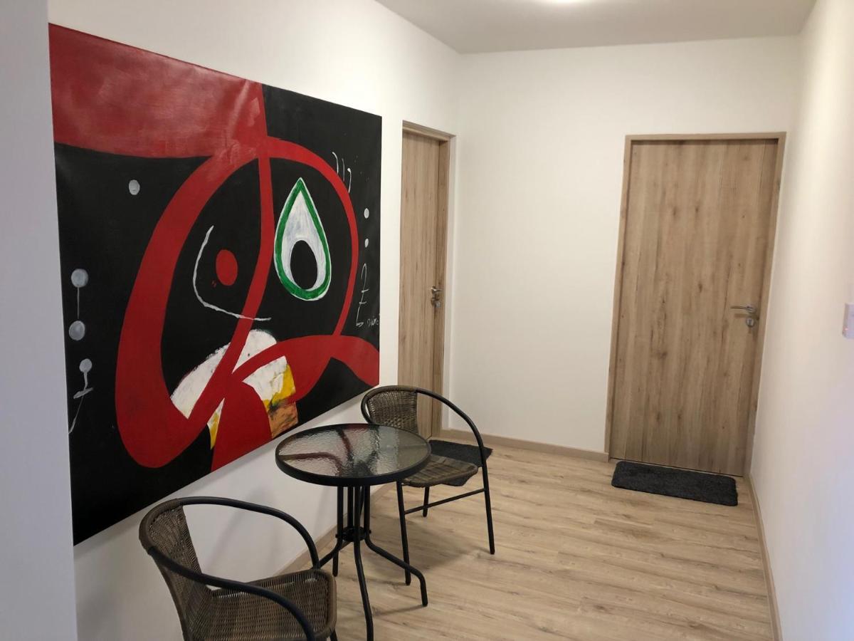 Pupos Apartman Сіглігет Екстер'єр фото