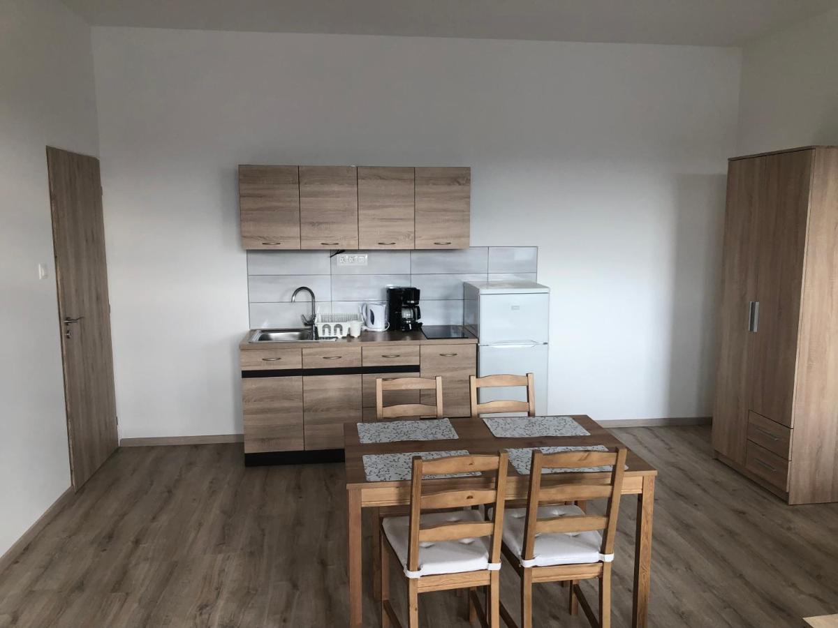Pupos Apartman Сіглігет Екстер'єр фото