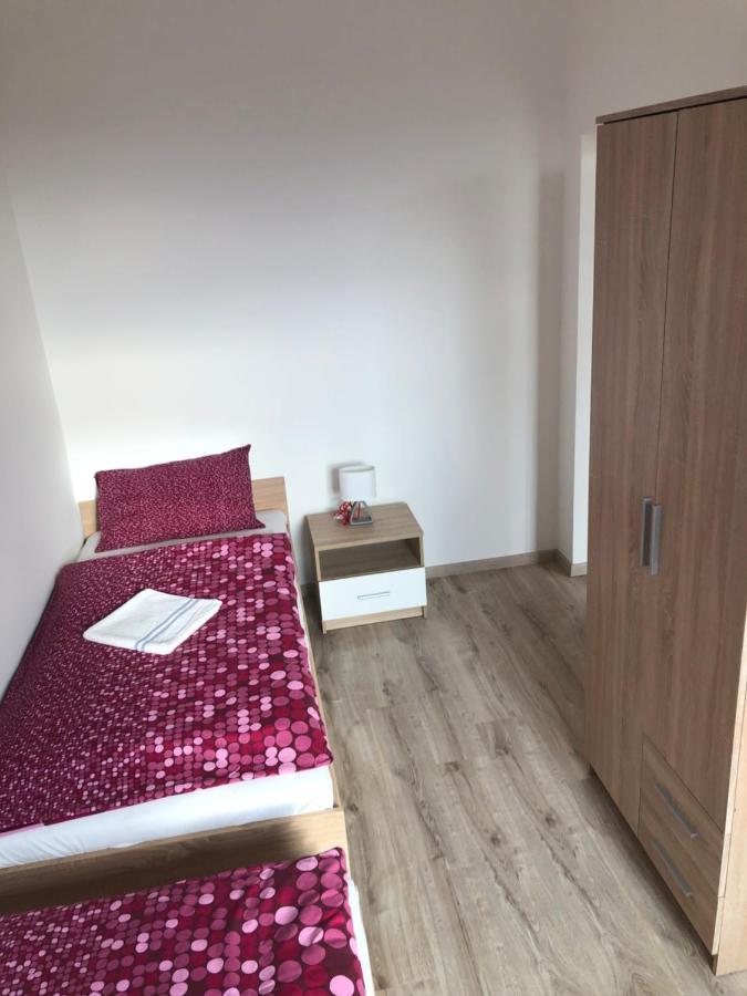 Pupos Apartman Сіглігет Екстер'єр фото