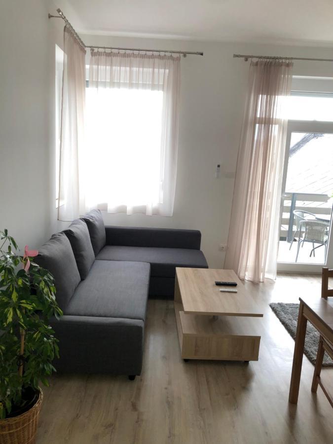 Pupos Apartman Сіглігет Екстер'єр фото